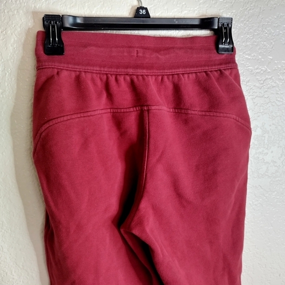 Lululemon Scuba High-Rise Jogger maroon sz 2 - Picture 6 of 8